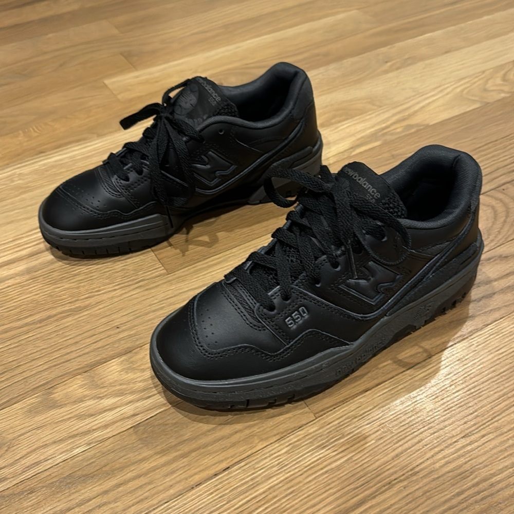 NEW New Balance 550 sneakers size 5.5